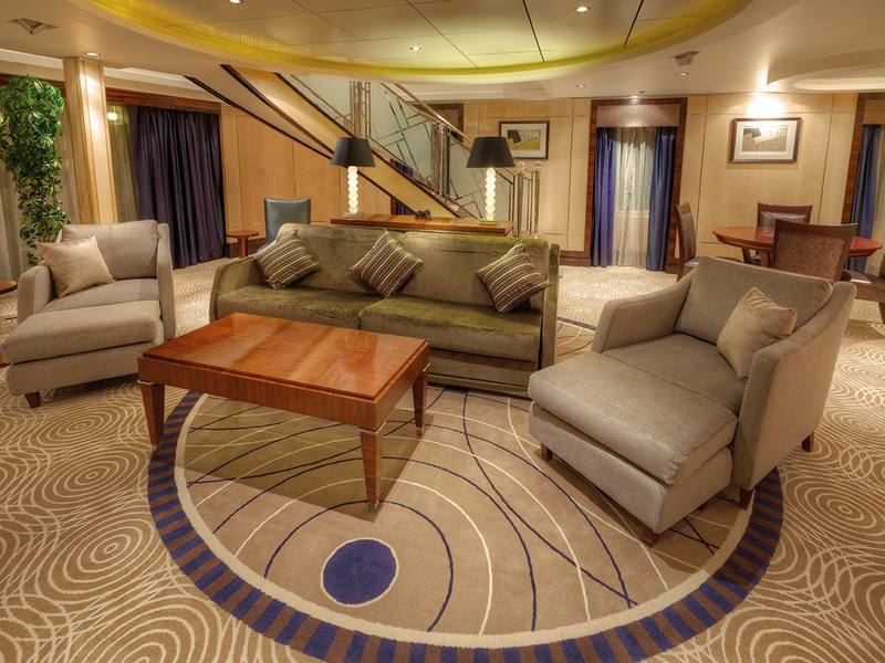 Queens Grill Grand Duplex Suite